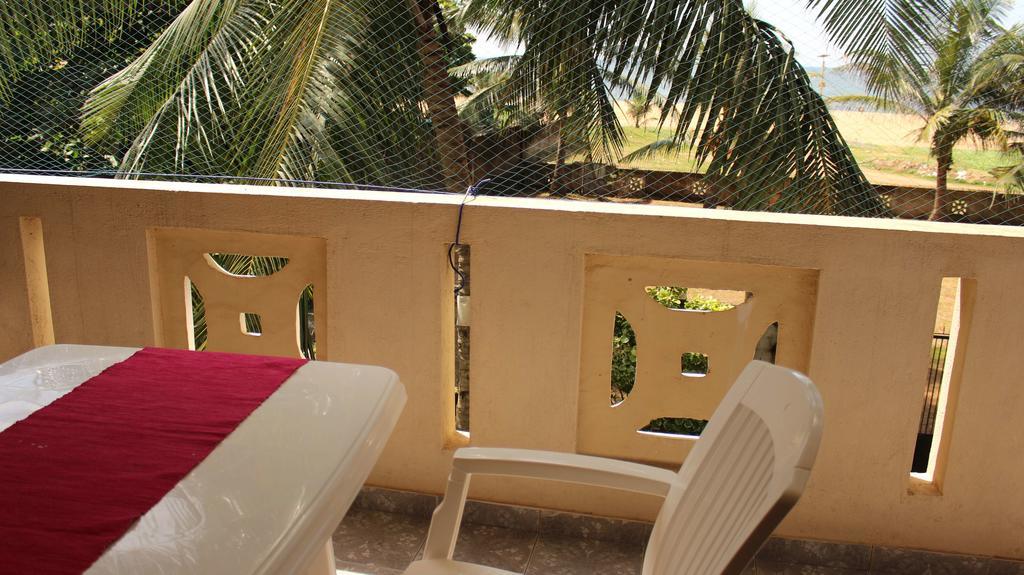 Hotel Janishi Residencies Negombo Exterior foto