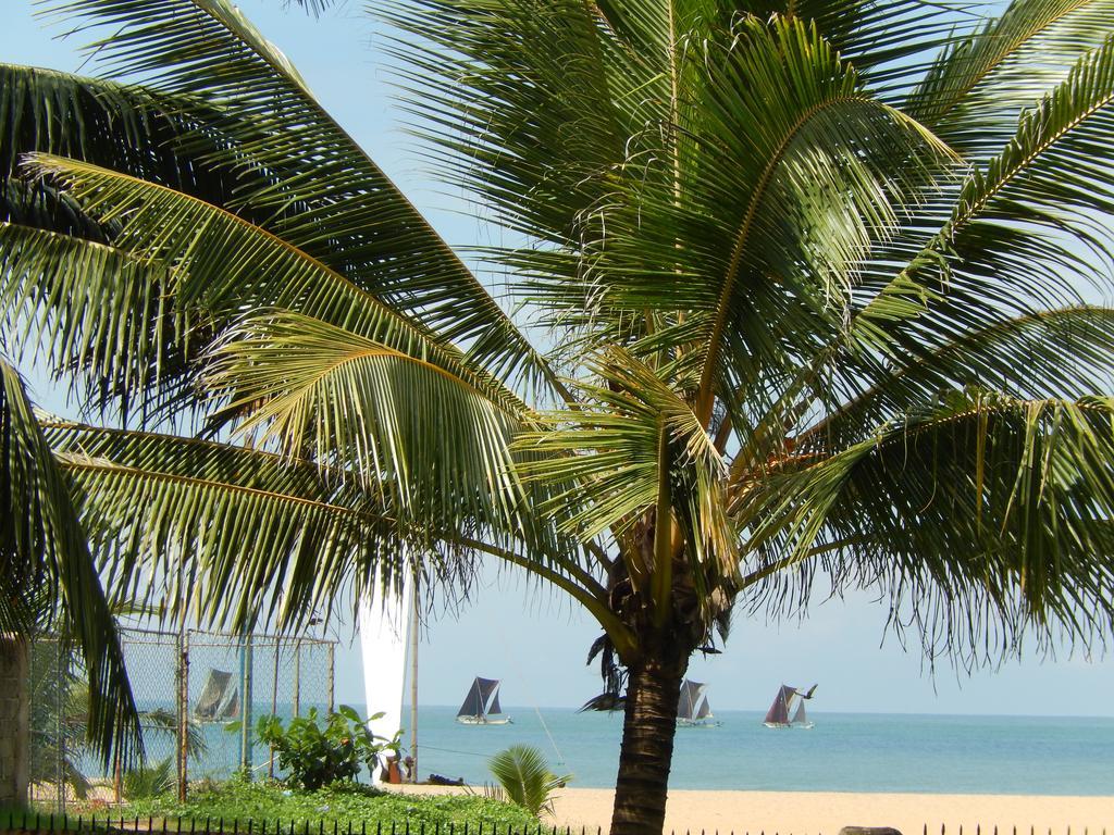 Hotel Janishi Residencies Negombo Exterior foto