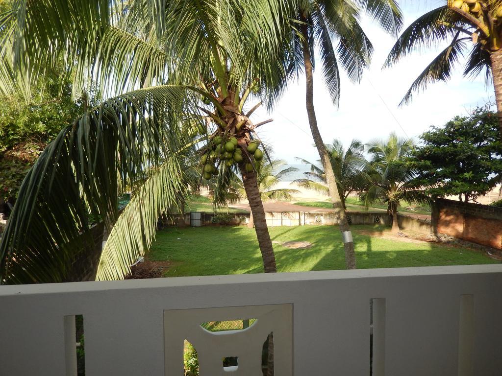 Hotel Janishi Residencies Negombo Exterior foto